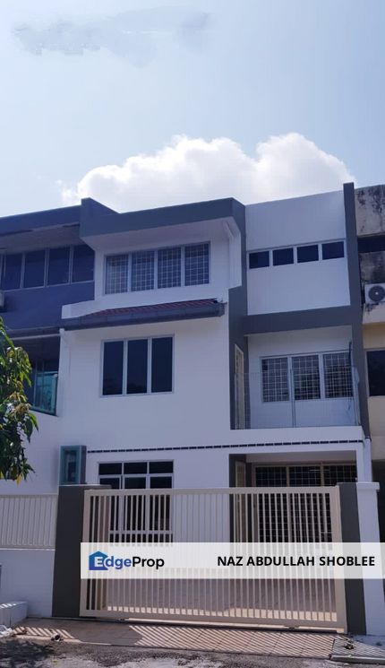 FACING OPEN| RENOVATED 2.5 Sty Terrace Seksyen 17, Selangor, Petaling Jaya