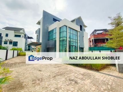 Triple Storey Bungalow Kristal Court Seksyen 7 Shah Alam, Selangor, Shah Alam