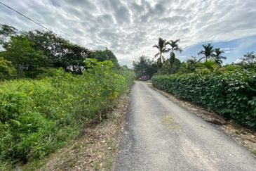 Jalan Kampung Ulu Pulai