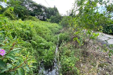 Jalan Kampung Ulu Pulai