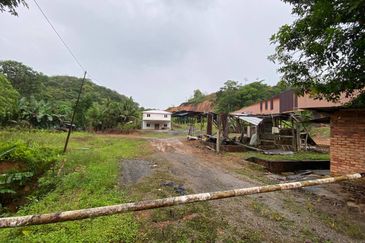 Land at Benta Raub Pahang