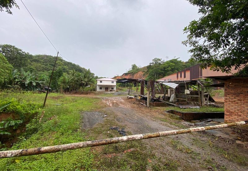 Land at Benta Raub Pahang