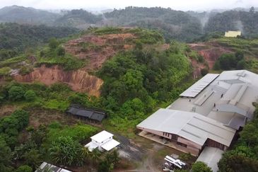 Land at Benta Raub Pahang