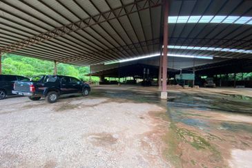 Land at Benta Raub Pahang