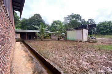 Land at Benta Raub Pahang