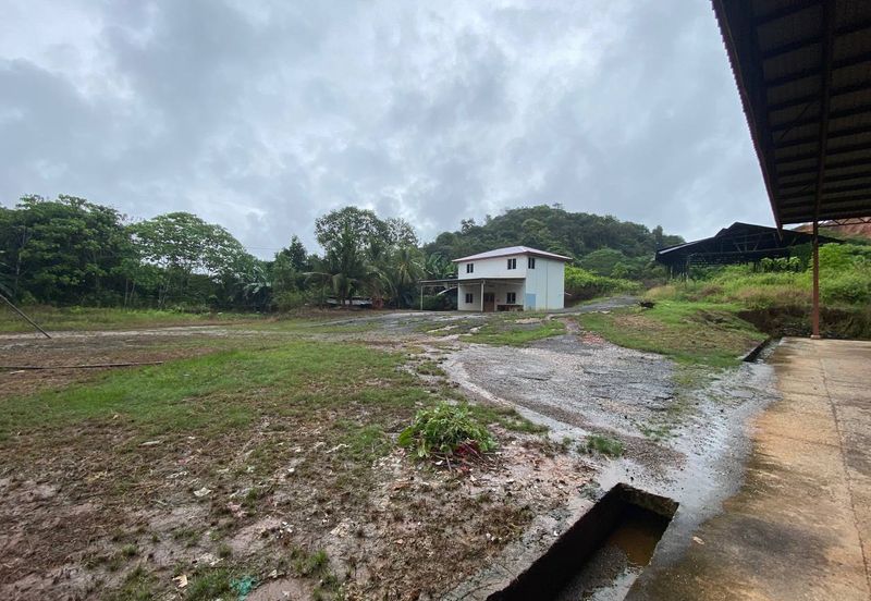 Land at Benta Raub Pahang