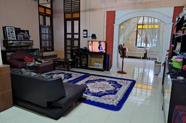 FACING MAINROAD| Tanah Pertanian (1 Ekar) dengan Banglo Parit Perupok Muar