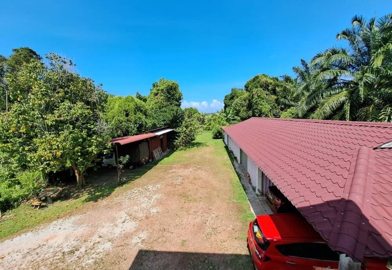 FACING MAINROAD| Tanah Pertanian (1 Ekar) dengan Banglo Parit Perupok Muar