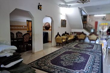 FACING MAINROAD| Tanah Pertanian (1 Ekar) dengan Banglo Parit Perupok Muar