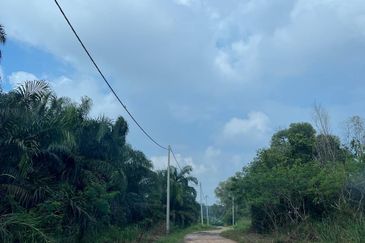 Tanah di Kampung Dengkil, Sepang Untuk Dijual
