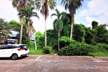 NEXT TO CUSTOMS| Commercial Land (Petrol Station) Ayer Keroh Melaka For Sale