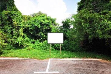 NEXT TO CUSTOMS| Commercial Land (Petrol Station) Ayer Keroh Melaka For Sale