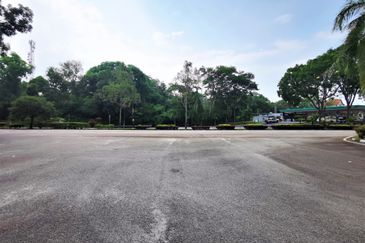 NEXT TO CUSTOMS| Commercial Land (Petrol Station) Ayer Keroh Melaka For Sale