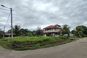 Taman Ayer Molek