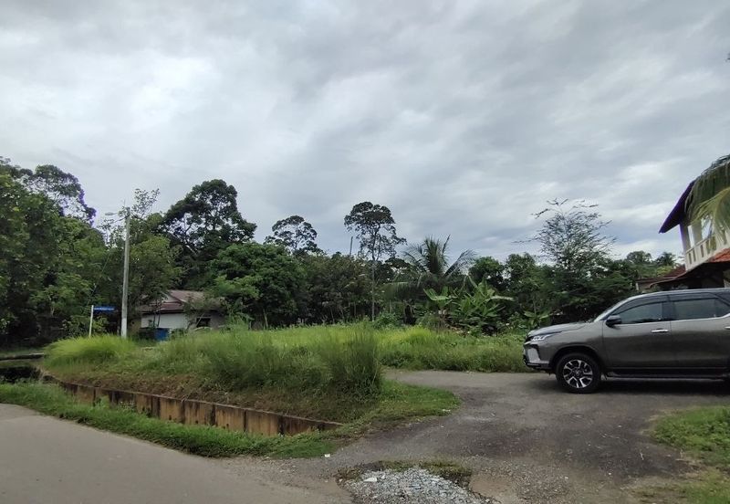 Taman Ayer Molek