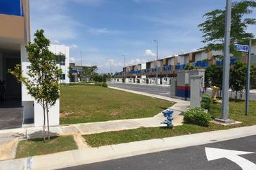 Casa Bluebell @ Cybersouth