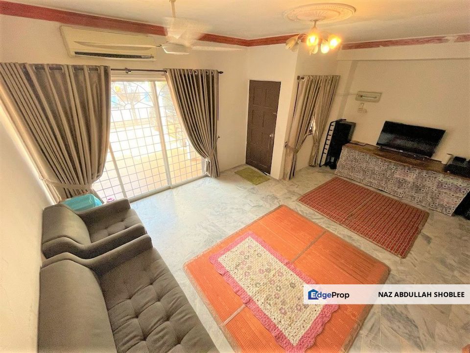 PARTIALLY FURNISHED| RENOVATED Double Storey Terrace Subang Perdana Shah Alam Untuk Dijual, Selangor, Subang