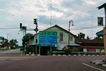 FACING MAINROAD| Agriculture Land Sungai Mati Ledang Johor For Sale