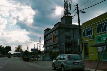 FACING MAINROAD| Agriculture Land Sungai Mati Ledang Johor For Sale