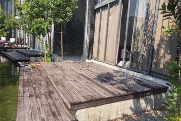 Mirage By The Lake @ Perdana Lakeview West