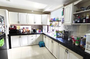 Taman Tasik Semenyih (Lake Residence)