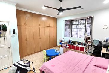 Taman Tasik Semenyih (Lake Residence)