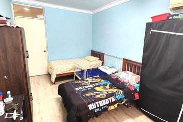 Taman Tasik Semenyih (Lake Residence)