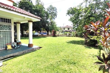 Taman Tasik Semenyih (Lake Residence)