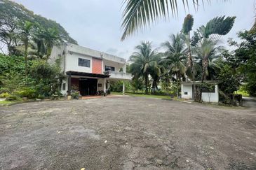 Seksyen 12, Shah Alam