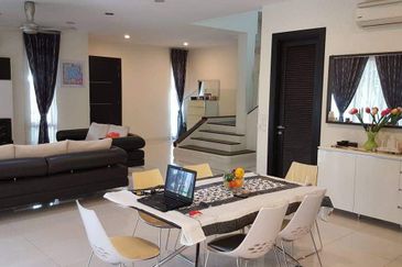 Bangi Lakehill Villas