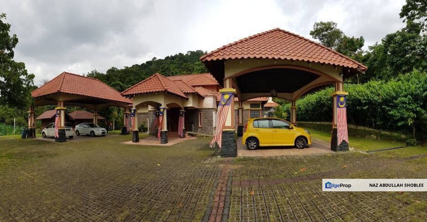 BIG LAND| EXCELLENT CONDITION Bungalow Sungai Penchala Kuala Lumpur For Sale, Kuala Lumpur, Kampung Sungai Penchala