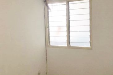 De Tropicana Condominium