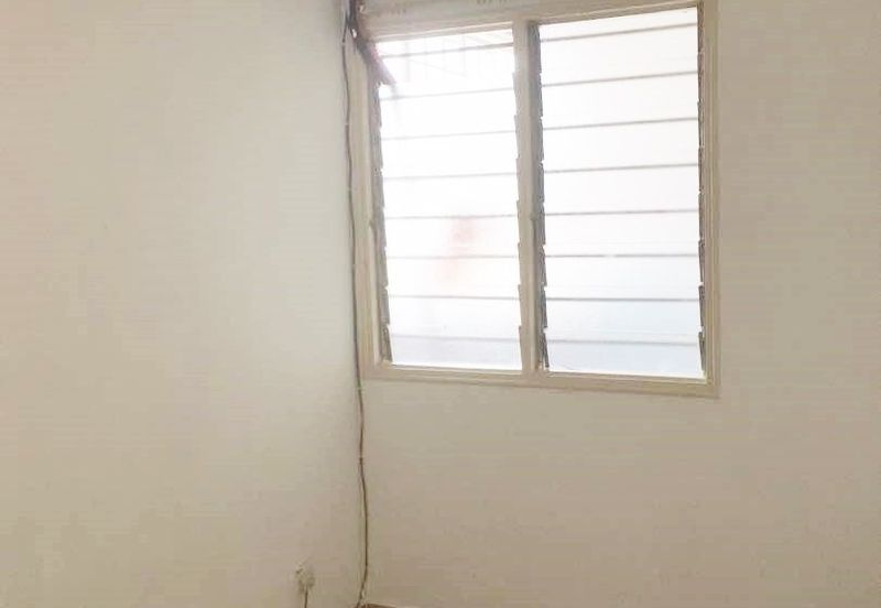 De Tropicana Condominium