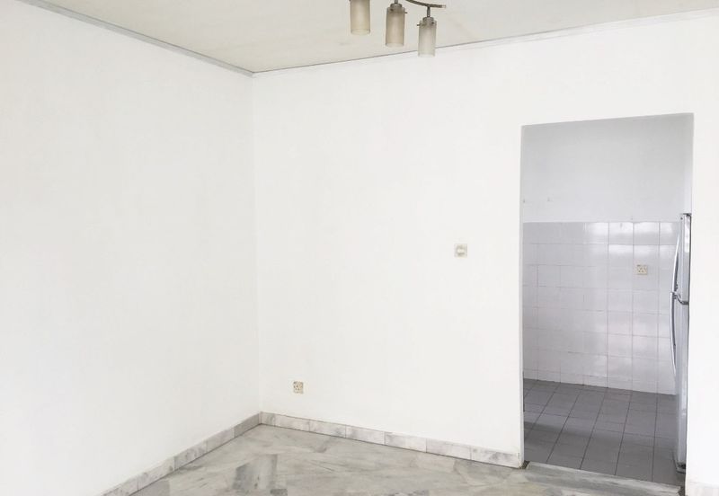 De Tropicana Condominium