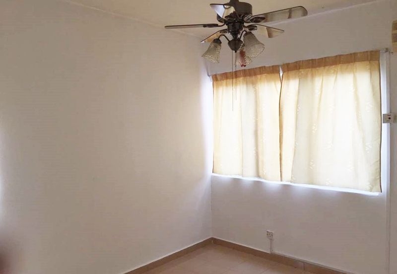 De Tropicana Condominium