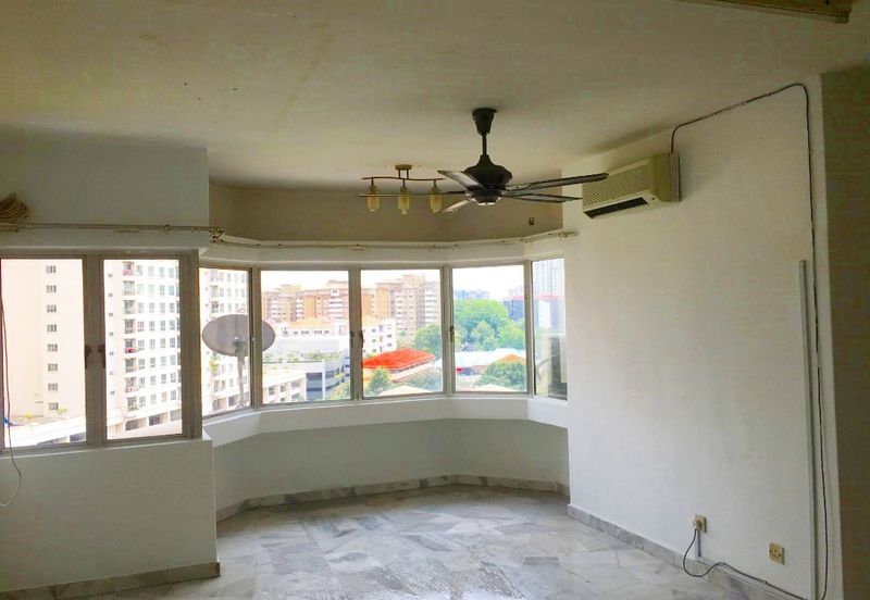 De Tropicana Condominium