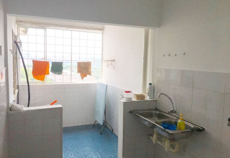 De Tropicana Condominium