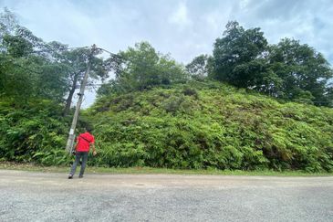 RESIDENTIAL ZONING| Agriculture Land, Taman Puncak Mekar, Sungai Merab, Kajang For Sale