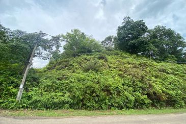 RESIDENTIAL ZONING| Agriculture Land, Taman Puncak Mekar, Sungai Merab, Kajang For Sale