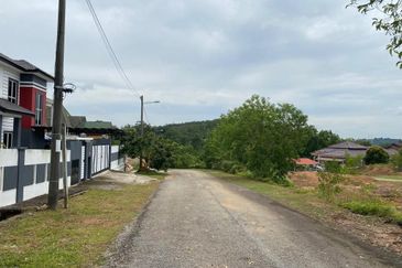 RESIDENTIAL ZONING| Agriculture Land, Taman Puncak Mekar, Sungai Merab, Kajang For Sale