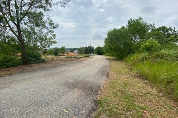 RESIDENTIAL ZONING| Agriculture Land, Taman Puncak Mekar, Sungai Merab, Kajang For Sale