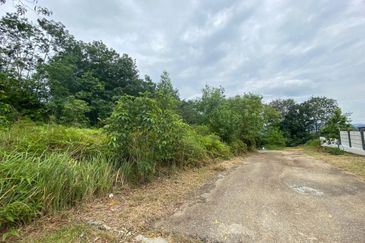 RESIDENTIAL ZONING| Agriculture Land, Taman Puncak Mekar, Sungai Merab, Kajang For Sale