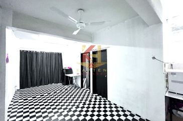 Pangsapuri Seri Mas, Taman Pinggiran Putra