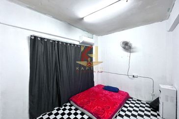 Pangsapuri Seri Mas, Taman Pinggiran Putra