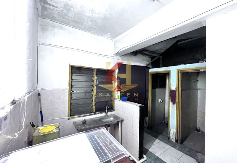 Pangsapuri Seri Mas, Taman Pinggiran Putra