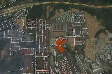 RESIDENTIAL ZONING| Agriculture Land, Puncak Saujana, Kajang For Sale