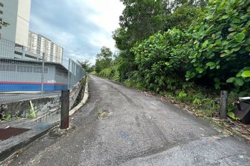 RESIDENTIAL ZONING| Agriculture Land, Puncak Saujana, Kajang For Sale