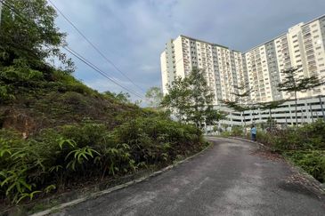 RESIDENTIAL ZONING| Agriculture Land, Puncak Saujana, Kajang For Sale