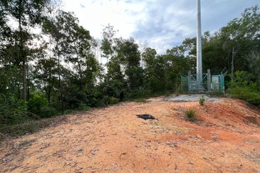 RESIDENTIAL ZONING| Agriculture Land, Puncak Saujana, Kajang For Sale