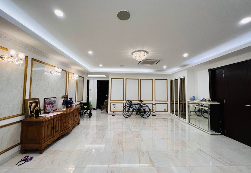 CORNER| RENOVATED Double Storey Bungalow, Jalan Kubah, Bukit Jelutong, Shah Alam For Sale